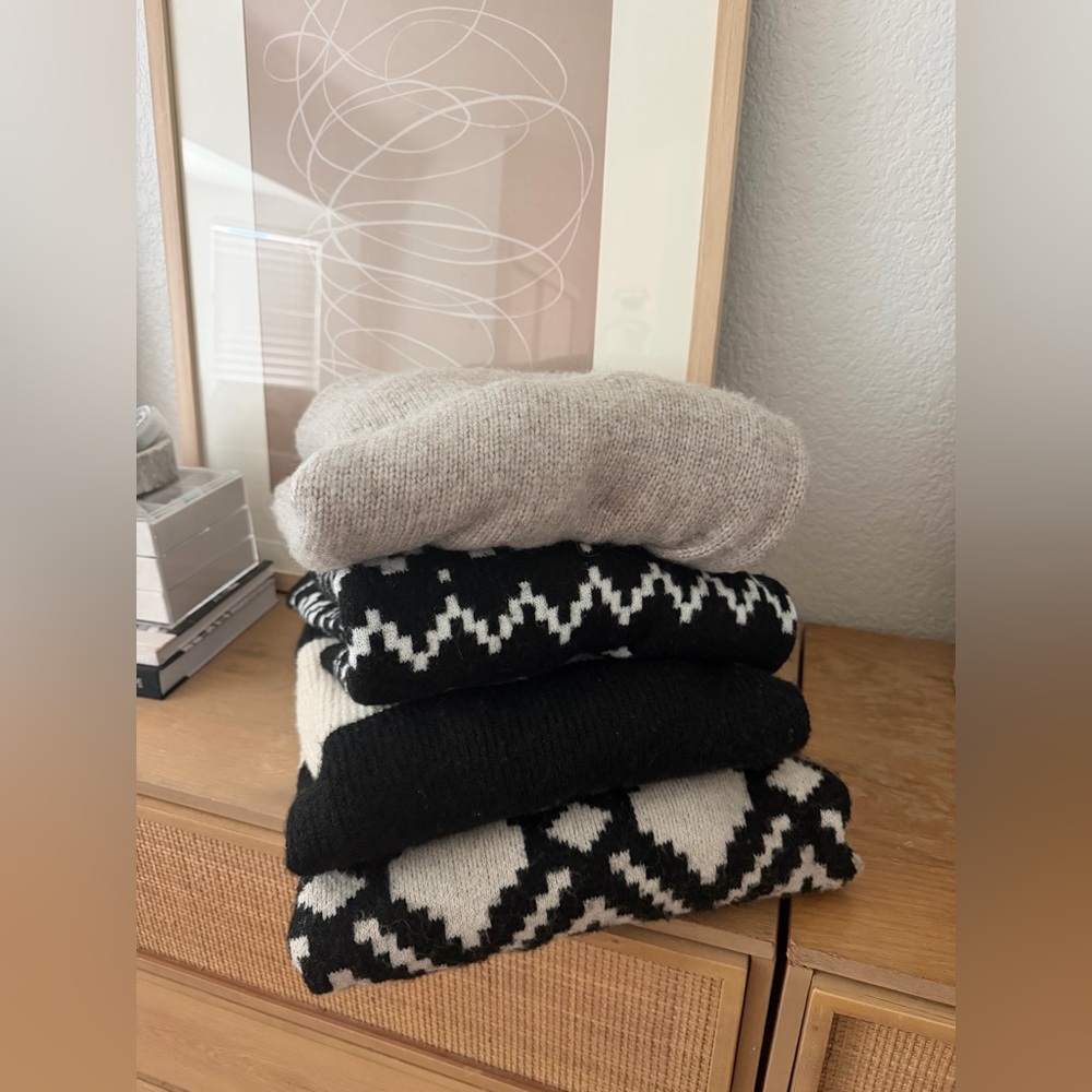H&M Bundle of 4 sweater dresses and sweater